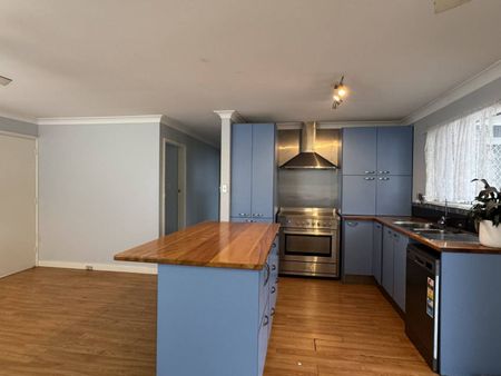 Coastal Convenience Meets Comfortable Living - Photo 5