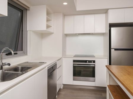 Enjoy Quality of Living in Strategic Location! - Photo 5