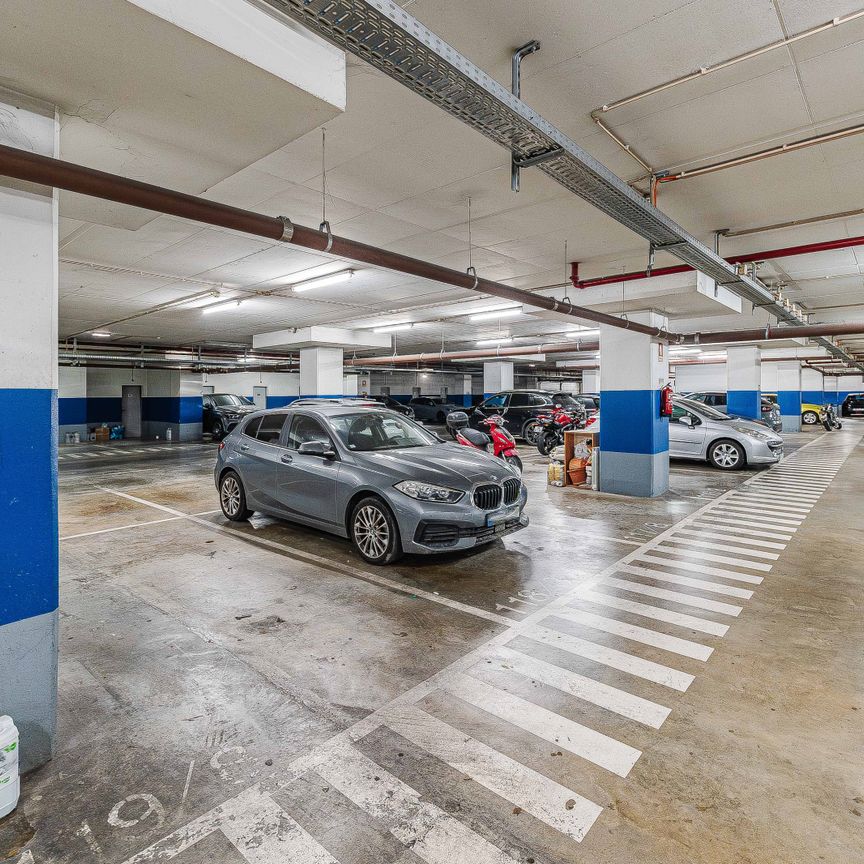 Apartamento T2 ao Nível do 8.º Piso - Torre da Bela Vista - Photo 1