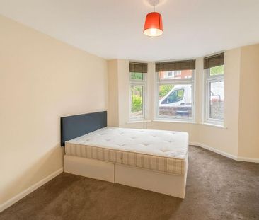 1 bedroom in a house share to rent - Photo 5