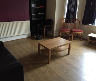 4 bedroom house share to rent - Photo 2
