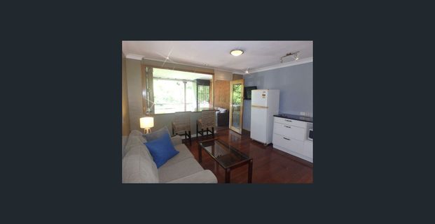 PRIVATE RAIN-FOREST RETREAT - Photo 1