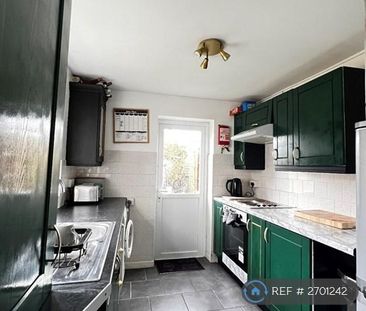 4 bedroom terraced house to rent - Photo 5