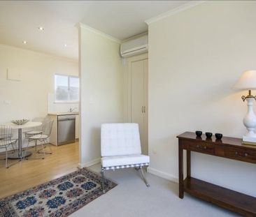 12/4 Bristol Place - Photo 1