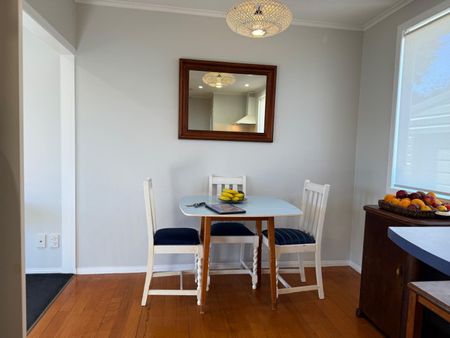 3-Bedroom Home in Prime Pakuranga Location - Photo 4