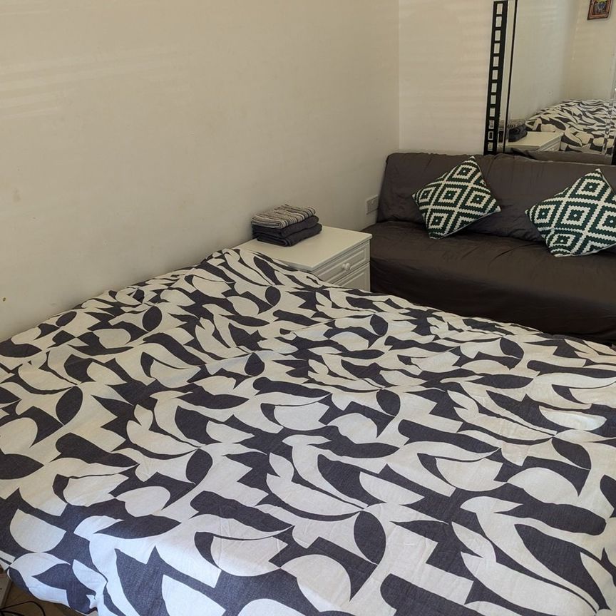 Room in a Shared Flat, Darwin Road, W5 - Photo 1