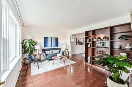 For Lease - 40 Plaxton(Upper Level) Drive, Toronto, Ontario - Photo 2