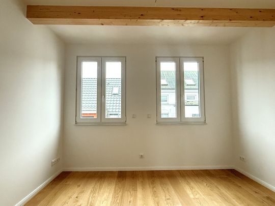 Erstbezug - Neubau 3-Zimmer-Penthouse mit Balkon, Stellplatz, Altersgerecht in 1A-Lage! - Photo 1
