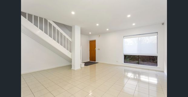 Secure, Stylish & Perfectly Positioned in Kensington - Photo 1