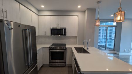 For Lease - 16 Yonge Street Unit# 2401, Toronto, Ontario - Photo 4