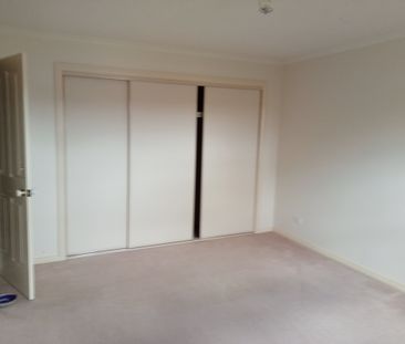 South Morang - Photo 6