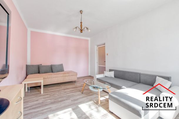 Pronájem bytu 1+1 36 m² - Photo 1