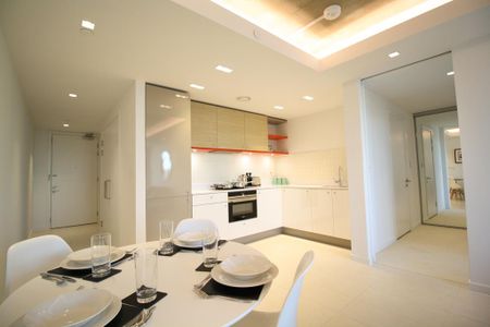 1 Bed Flat in Hoola Development, E16 - Photo 3
