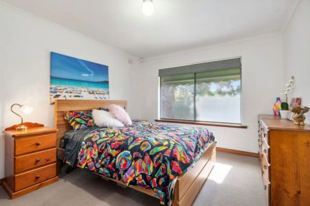 Updated Two Bedroom Unit Only Minutes from Grange Beach - Photo 5