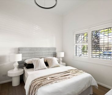 Renovated, Part-Furnished Urban Sanctuary in Redfern's Sought-After... - Photo 4