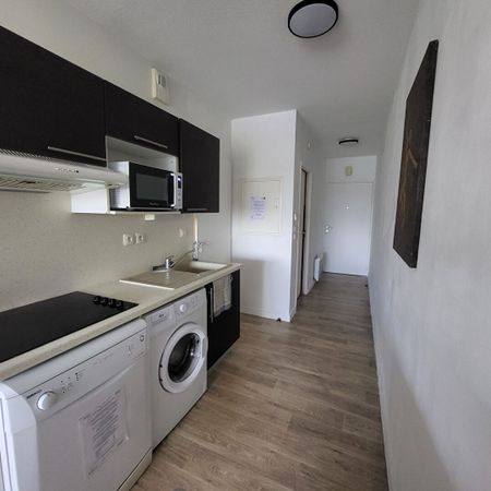 Location Appartement 2 pièces 43m² - Photo 3