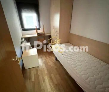 Piso en alquiler en Carrer d'Albert Porqueras - Photo 2