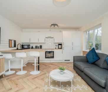 Greensand View, Woburn sands, MK17 - Photo 2