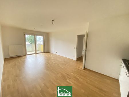 LEO 131 – Tolle Neubau-Wohnung nahe Siemens mit Blick über den Sportplatz! Abstellraum und Küche inklusive - Photo 4