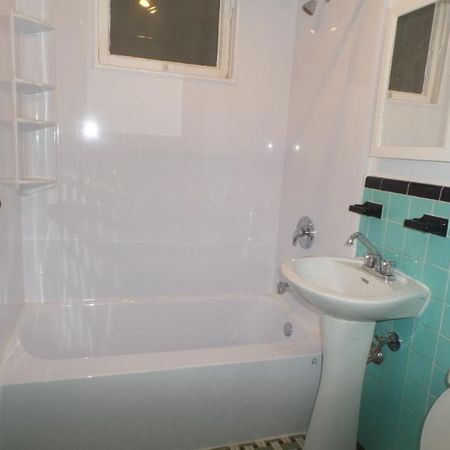 4 1/2 - Montréal (Rosemont) - 1 400 $/mois - Photo 3