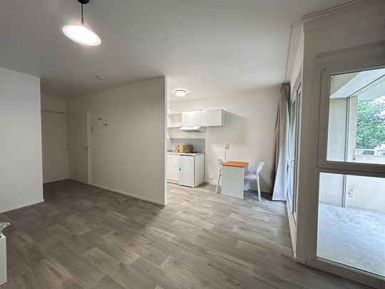 APPARTEMENT STUDIO MEUBLÉ - SECTEUR CHU - Photo 1