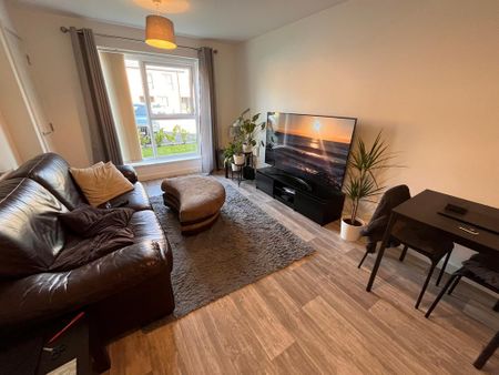 1 bedroom flat to rent - Photo 2