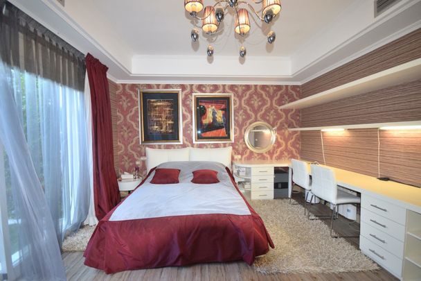 Apartment in The Golden Mile, Costa del Sol - Photo 1