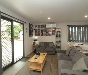 3-BEDROOM CABIN IN NICHOLSON RIVER HOLIDAY PARK - Photo 1