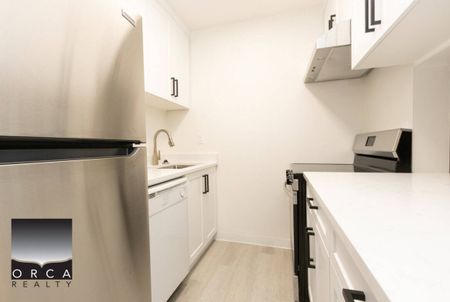 308-3275 Mountain Highway, North Vancouver - Photo 2