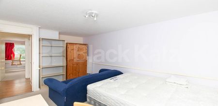 3/4 double bedroom flat located within mins to regents park and marylebone tube - Photo 4