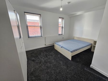 2 Bed Student Accommodation - Photo 4