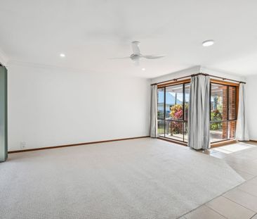 NATURALLY LIT GEM IN POPULAR SUBURB - Photo 1