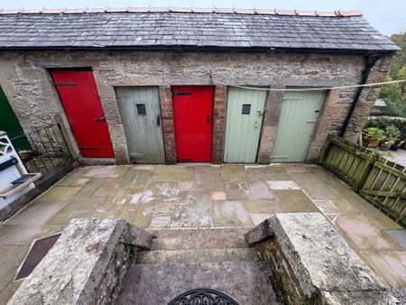 3 bedroom terraced house to rent - Photo 2