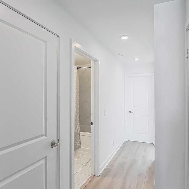 For Lease - 3058 Sixth Line Unit# 203, Oakville, Ontario - Photo 1