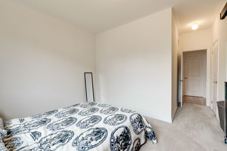 For Lease - 62 Bannister Road, Barrie, Ontario - Photo 3