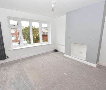 4 bedroom House To Let - Photo 2