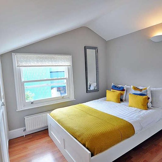 Room F, Loftus Road, Shepherds Bush, London, W12 - Photo 1