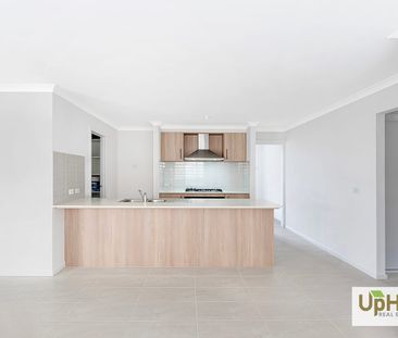 11 Mornington Crescent, Nar Nar Goon North, Vic 3812 - Photo 4