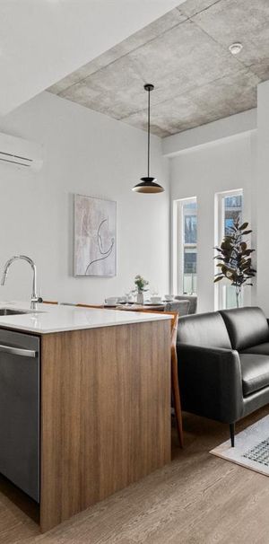 1 Bedroom - 220 Boulevard Harwood, Vaudreuil-Dorion - Photo 1