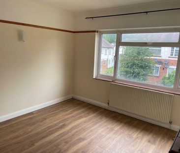 2 Bed Maisonette, Alexandra Close, HA2 - Photo 3