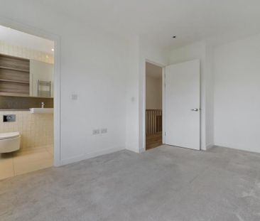 3 bedroom townhouse to rent - Photo 3