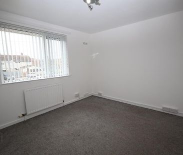 26 Sunderland Park, Newtownards, BT23 4RQ - Photo 3