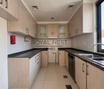 Large Plot | 3 Bed +Maids | With Private Garden - Photo 3