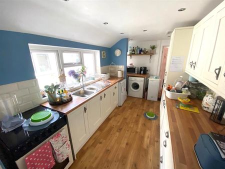 2 bedroom house to rent - Photo 3