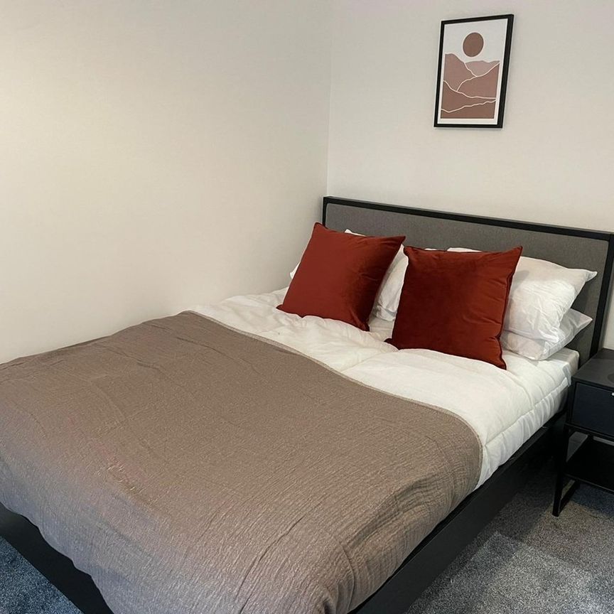 Room in a Shared House, Chester Road, B73 - Photo 1