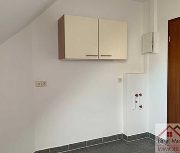 * Komplett renoviert, neuer Bodenbelag * EBK * Tageslichtbad mit Wa... - Foto 3