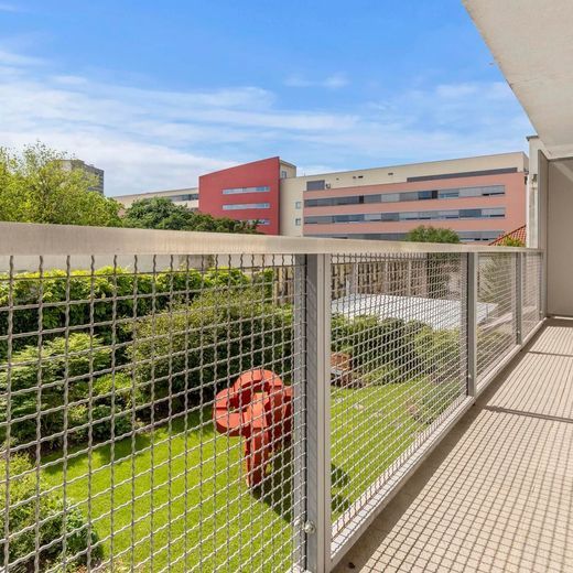 BA I. Na prenájom 2 izbový byt na Dunajskej ulici v novostavbe s garážou - Fotografia 1