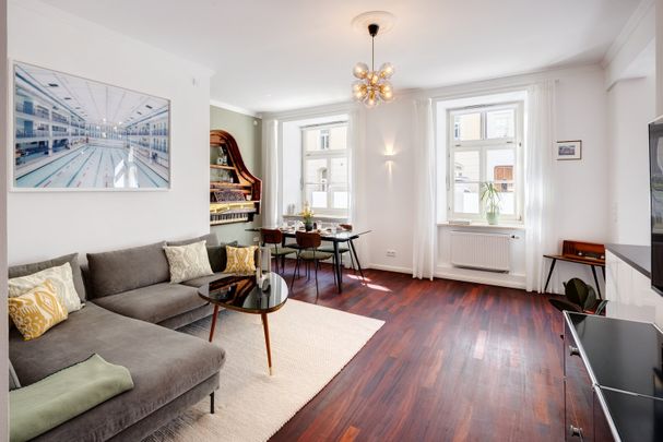 Elegant period apartment in sought-after location - Photo 1