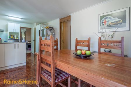 charming 3-bedroom home - Photo 5