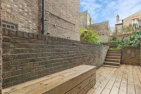 2 bedroom flat to rent - Photo 3